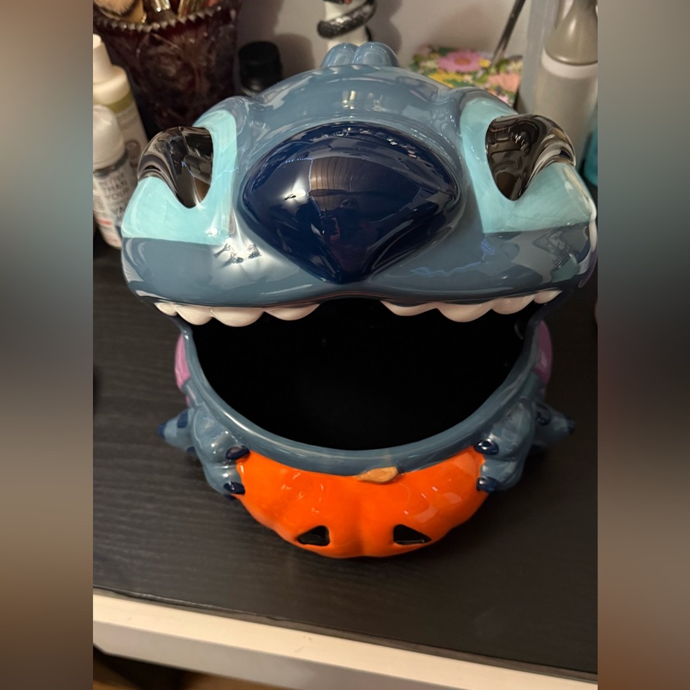 Disney Collectible Candy Dish (ships alone) - Picture 6 of 7
